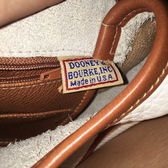 Vintage Dooney & Bourke crossbody purse AND FREE matching WALLET - Picture 2 of 9